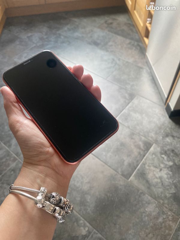 IPhone XR (image 1)