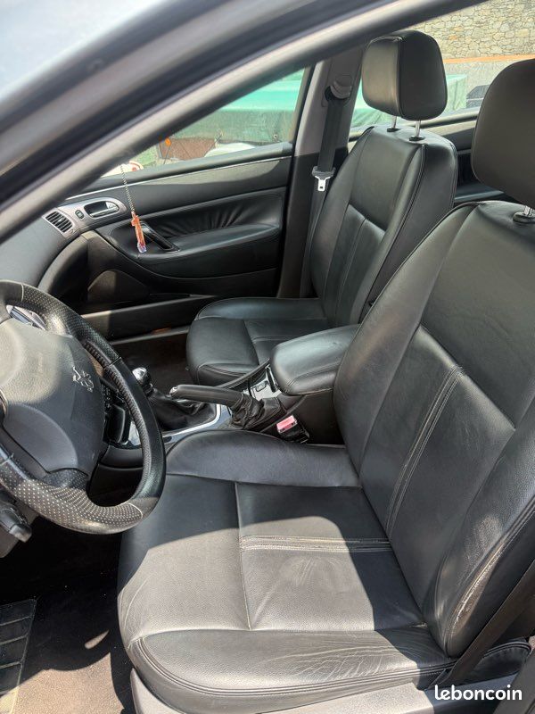 Peugeot 607 (image 2)