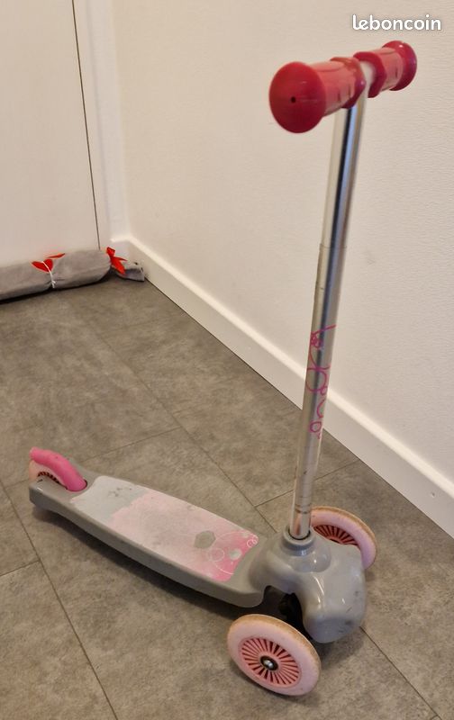 Trottinette enfant 3 roues (image 1)