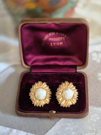 Boucles d'oreilles clip vintage Jacques Esterel, designer