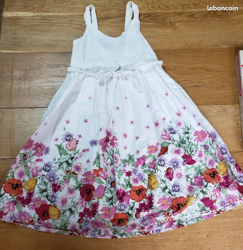 Robe longue fleurie 7-8 ans Vêtements