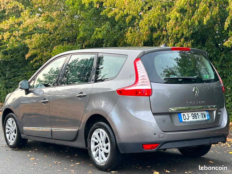 Renault scenic (image 2)