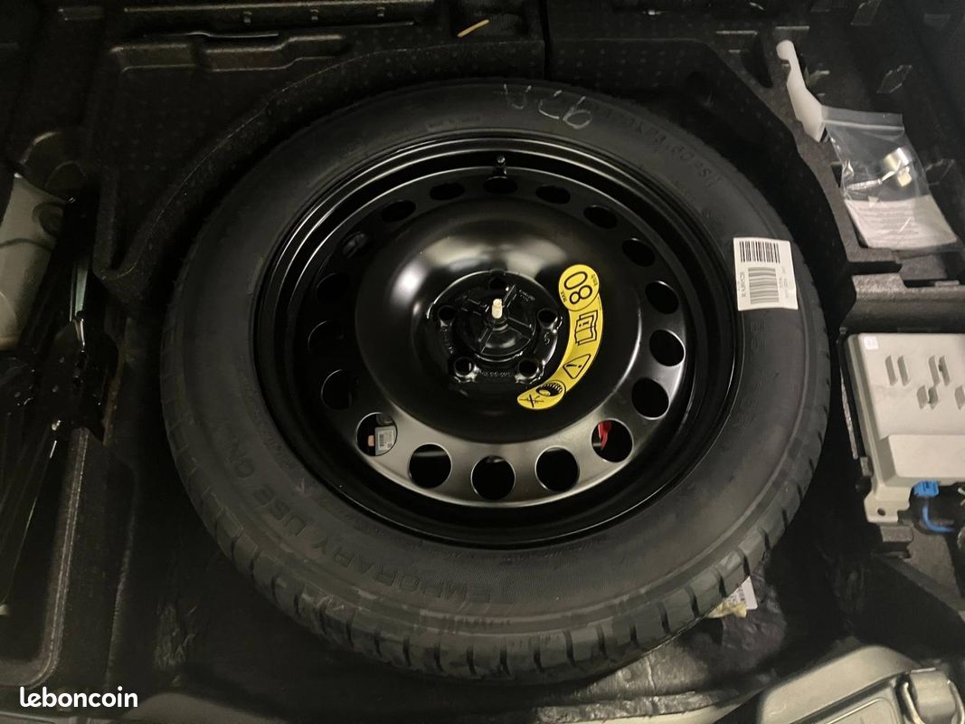 Ford Kuga 2.5 Duratec 180ch Hybrid FlexiFuel ST-Line X Powershift (image 8)