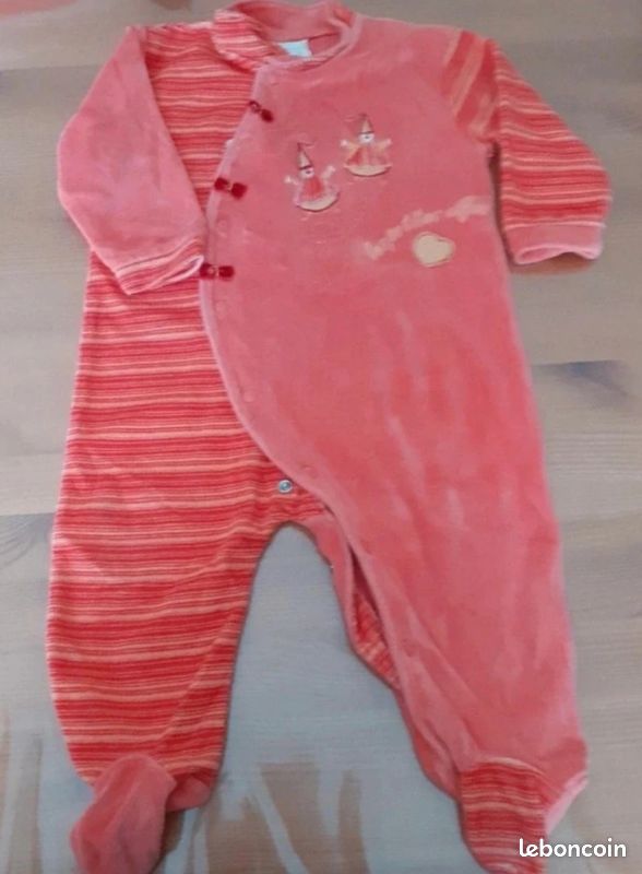 Pyjama grenouillère t. 12 mois (image 1)