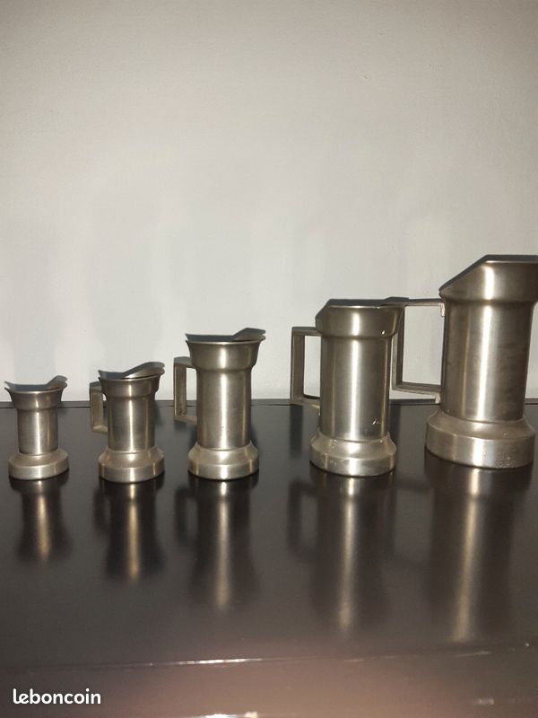 Lot de pots en etain (image 1)