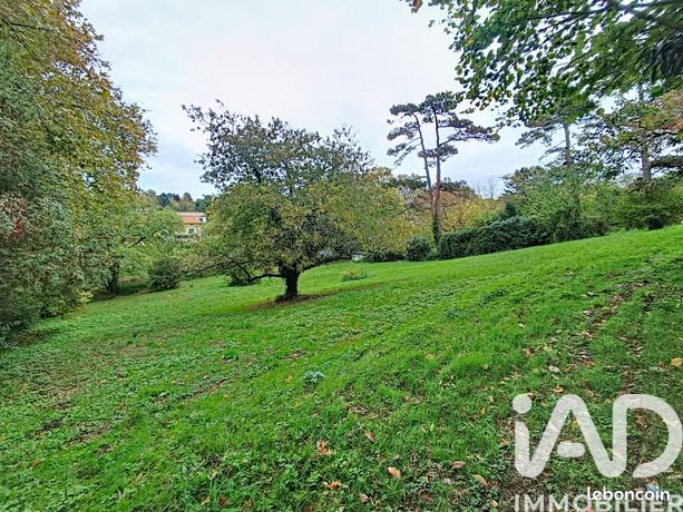 Terrain 4900 m² Varennes