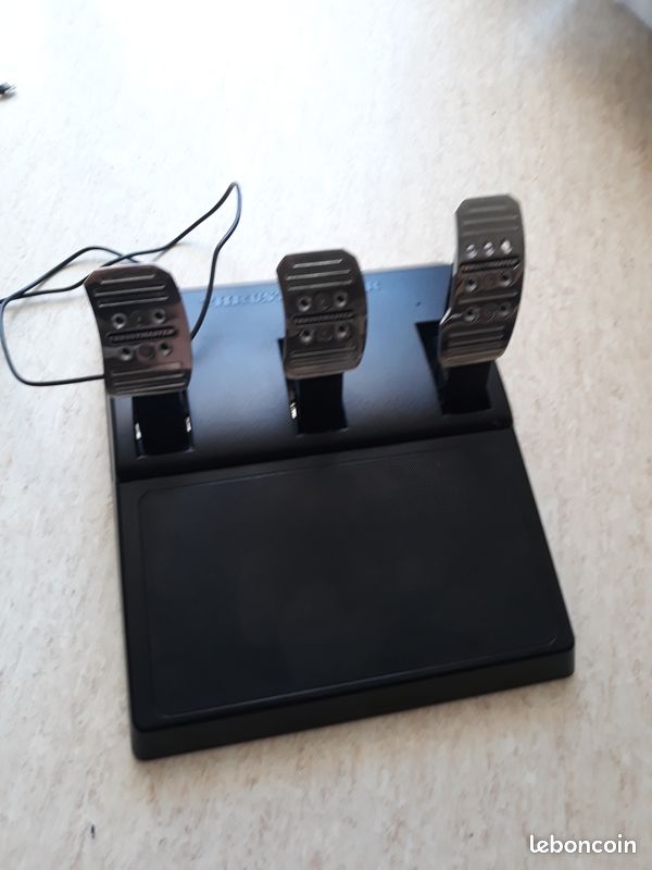 Volant thrustmaster tmx pro (image 3)