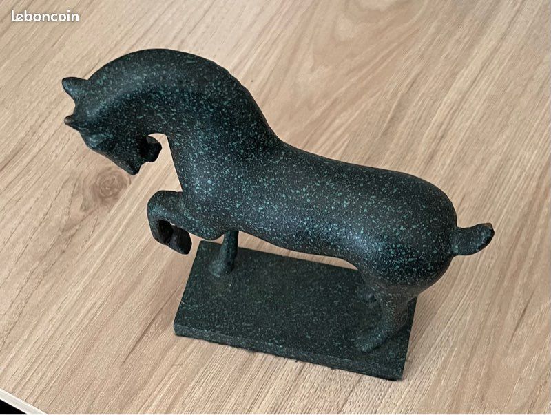 Statue de cheval (image 4)