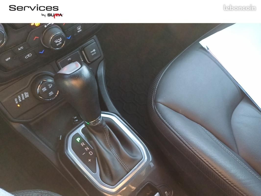 Jeep Renegade MY20 1.3 GSE T4 240 ch PHEV AT6 4xe eAWD S (image 21)