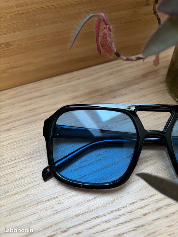 Lot De 2 Paires De Lunettes De Soleil – Style Carré – Noir & Bleu – Pour Homme – Neuf Avec étiquettes