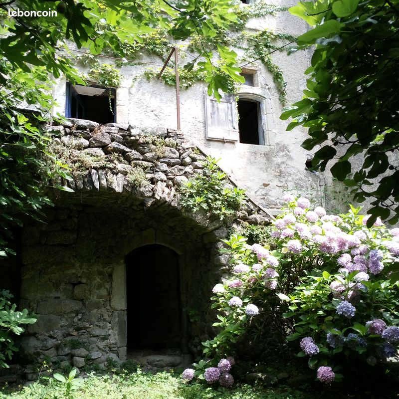 Maison 5 pièces 130 m² · à Cros · 130 m² · 145 000 €