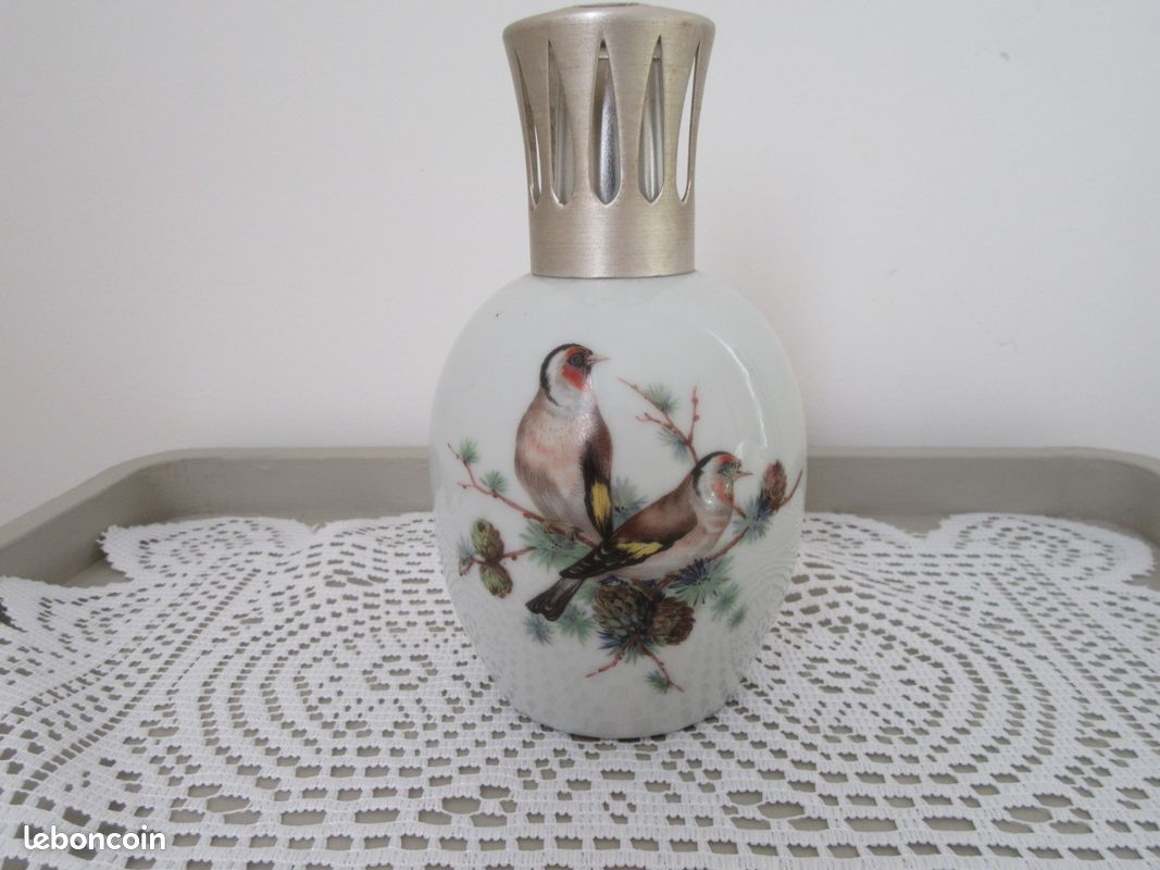 Lampe Berger en porcelaine de Limoges (image 1)