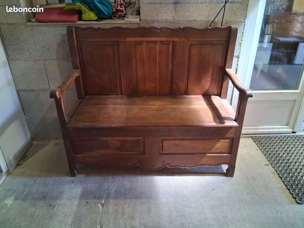 Banc ancien (image 1)