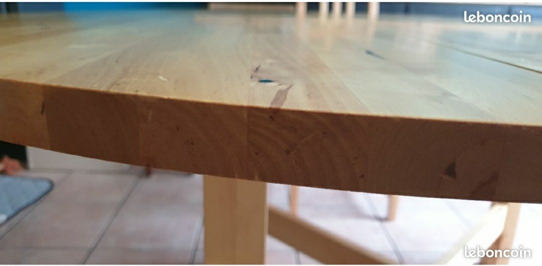 Lot table IKEA avec ses 4 chaises (image 4)