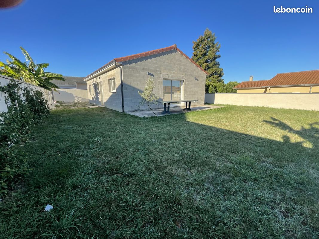 Maison 4 pièces 94 m² · à Beausemblant · 94 m² · 1 105 €/mois