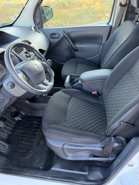 RENAULT KANGOO 1.5 DCI 90CV Première main avec carnet et factures (image 4)