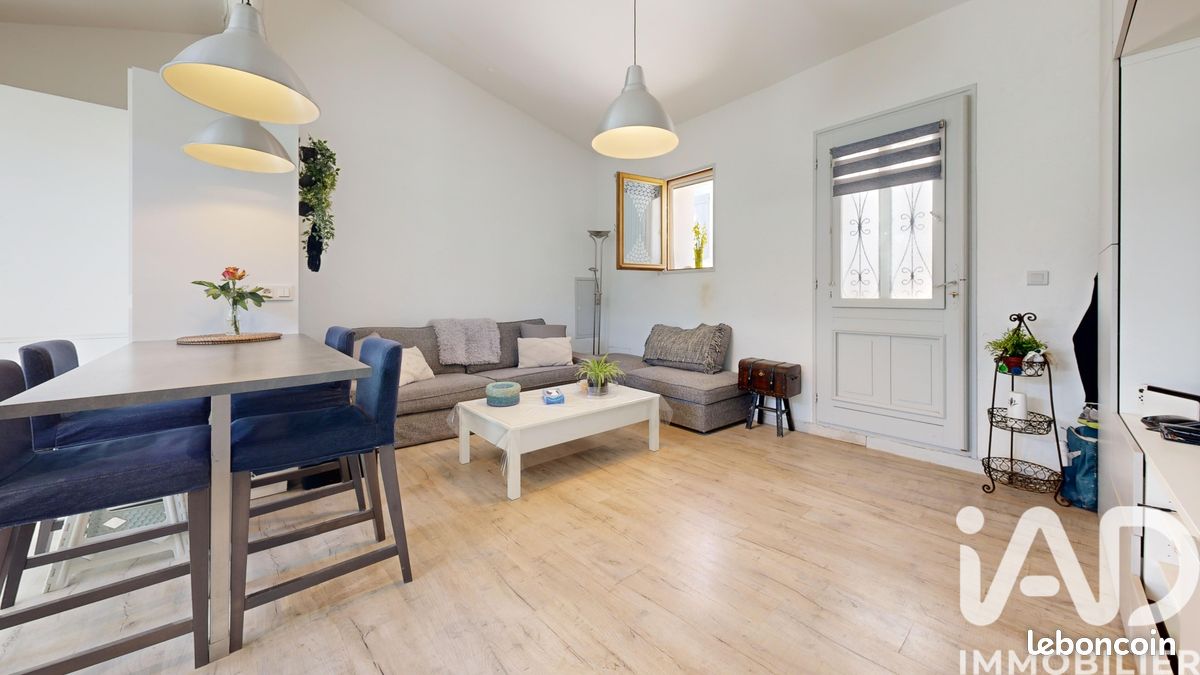 Maison 3 pièces 72 m² · à Cucuron · 72 m² · 185 000 €