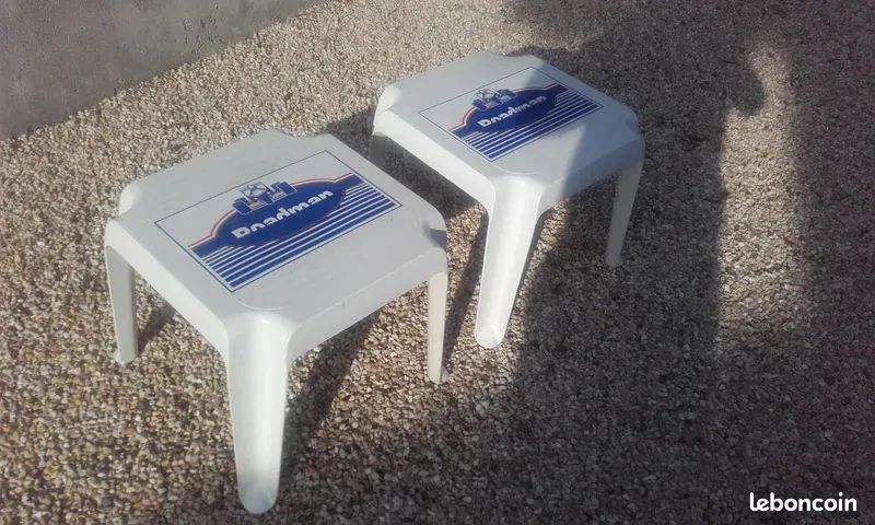 Mini table (image 1)