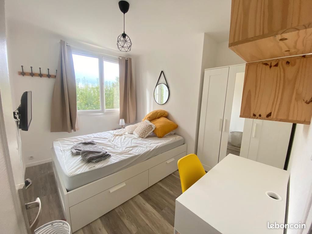 Appartement 1 pièce 9 m² · à Saint-Sébastien-sur-Loire · 9 m² · 450 €