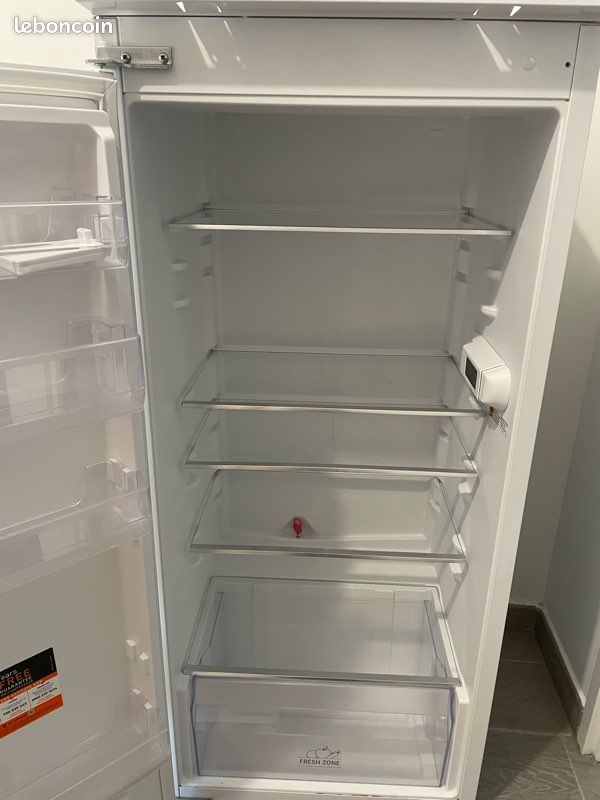 Réfrigérateur Hotpoint Ariston – fonctionne parfaitement (image 1)
