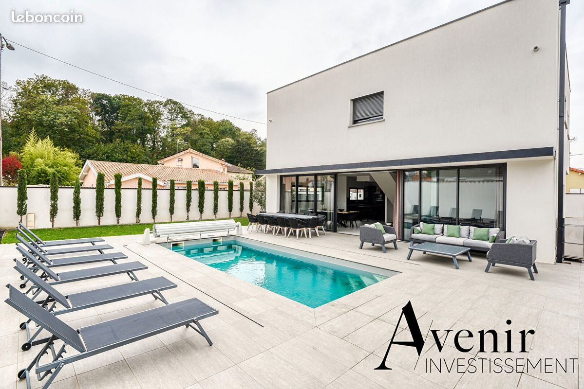 Maison 6 pièces 200 m² · à Meyzieu · 200 m² · 849 000 €
