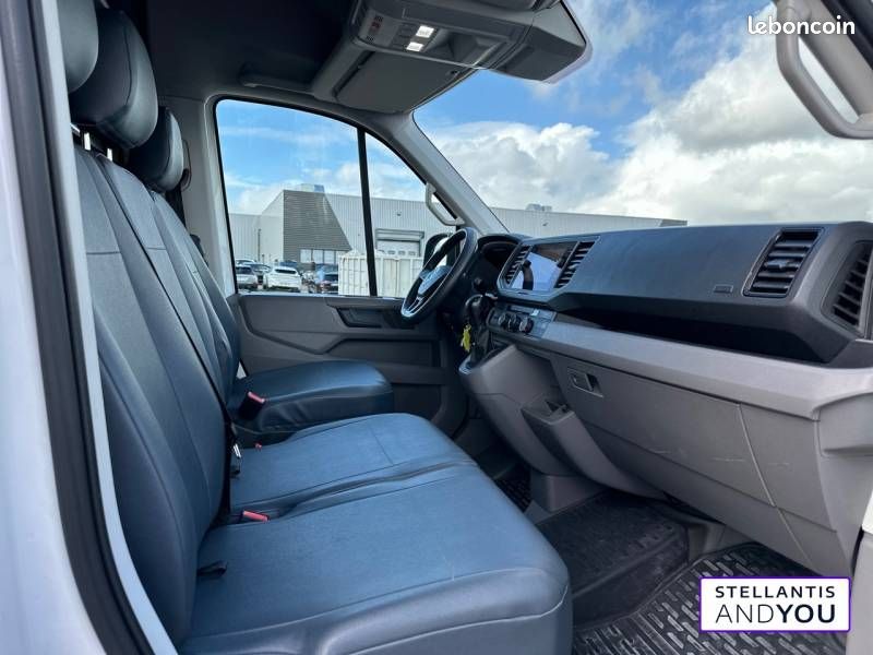 Volkswagen Crafter FOURGON VAN 35 L3H3 2.0 TDI 177 CH BVA BUSINESS (image 12)
