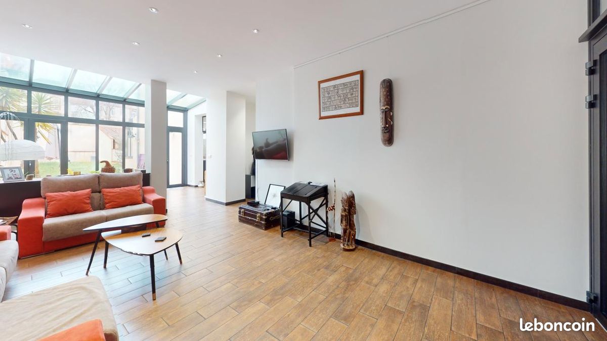 Maison 7 pièces 232 m² (image 10)