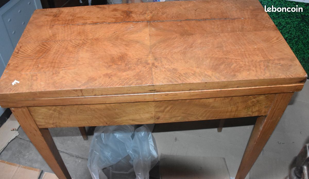 Table à jeu (image 2)