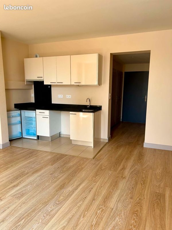 Appartement 1 pièce 34 m² · à Saintes · 34 m² · 560 €