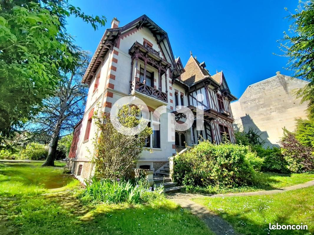Maison 8 pièces 240 m² · à Soissons · 240 m² · 350 000 €