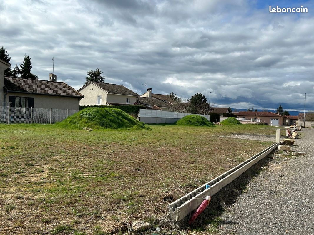 Terrain 408 m² · à Andrézieux-Bouthéon · 408 m² · 117 000 €