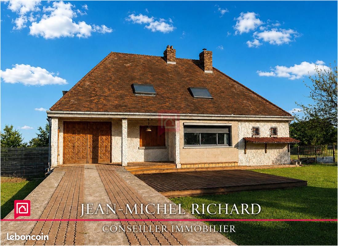 Maison 9 pièces 256 m² · à Chitenay · 256 m² · 416 000 €