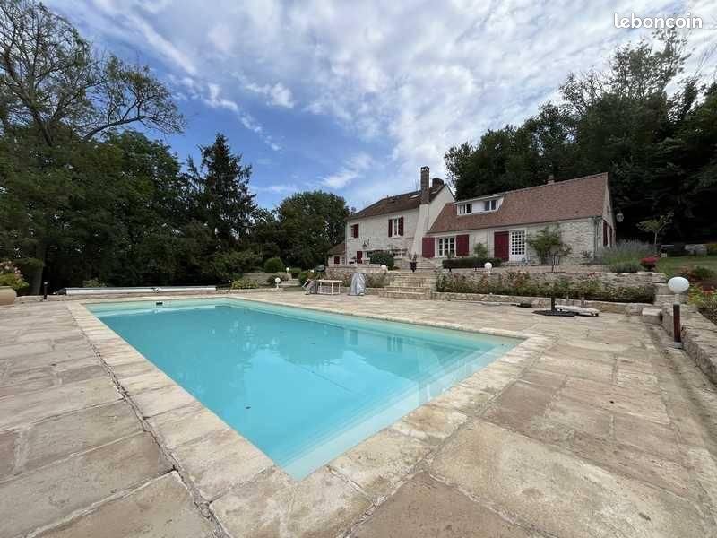 Maison 10 pièces 161 m² · à Chaumont-en-Vexin · 161 m² · 625 000 €