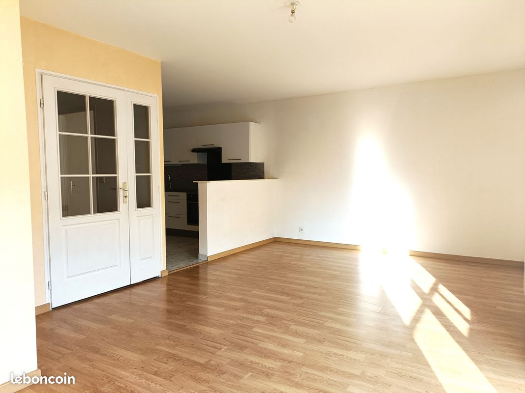 Appartement 3 pièces 75 m² · à Reims · 75 m² · 715 €
