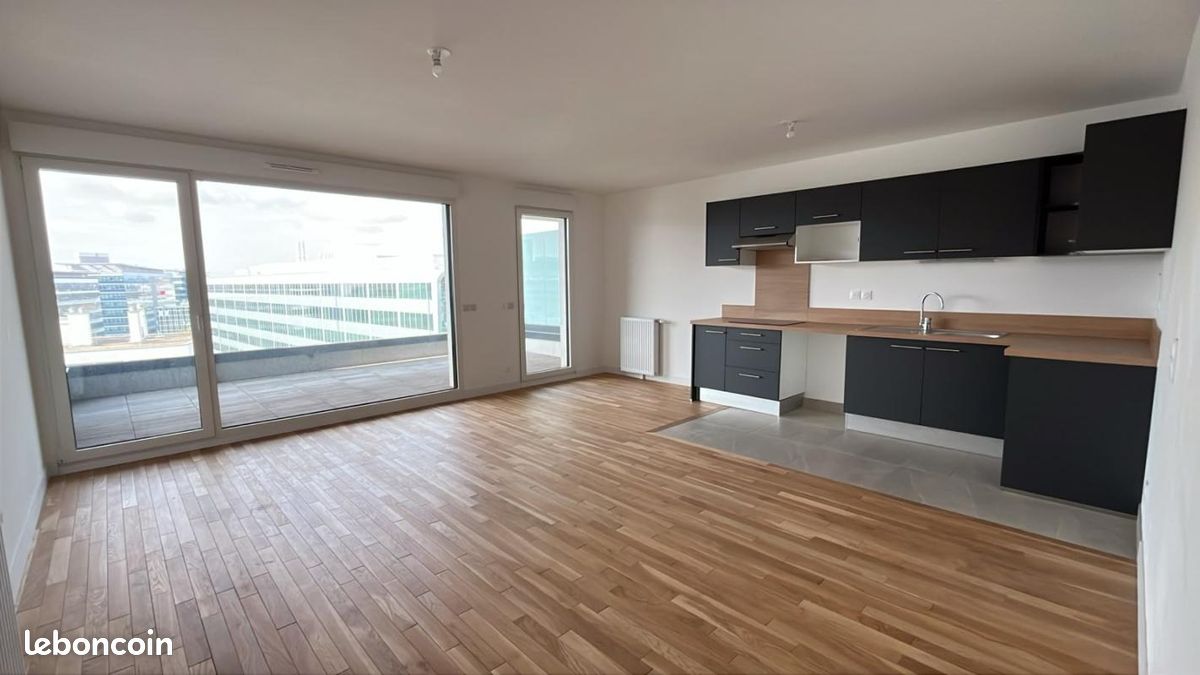 Appartement 4 pièces 81 m² · à Colombes · 81 m² · 2 349 €/mois