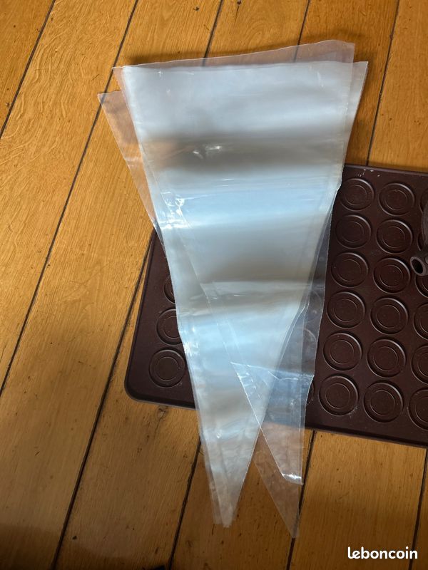 Plaque à macaron + 1 poche réutilisable + 10 poche (image 2)