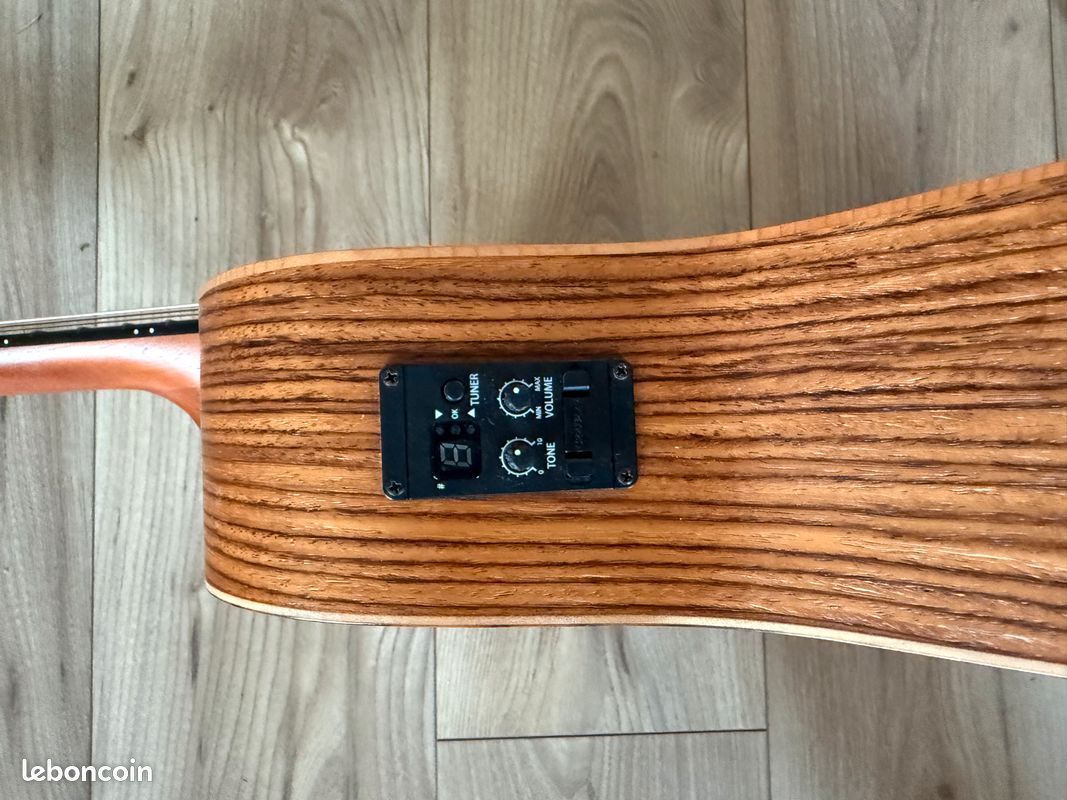 Guitare Taylor GS Mini - état parfait, avec étui (image 3)