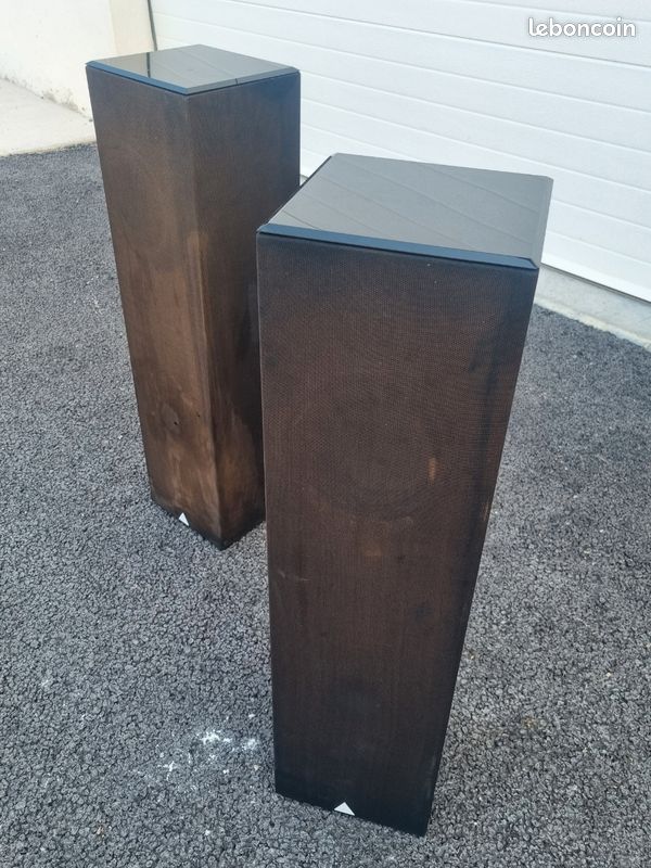 Enceinte colonne triangle scalene (image 3)
