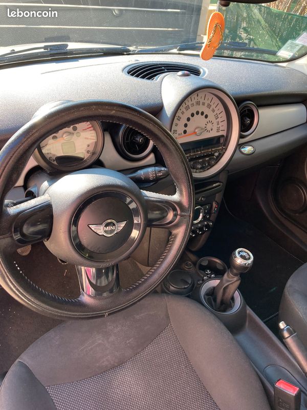 Mini Cooper Hatch 122cv (image 3)
