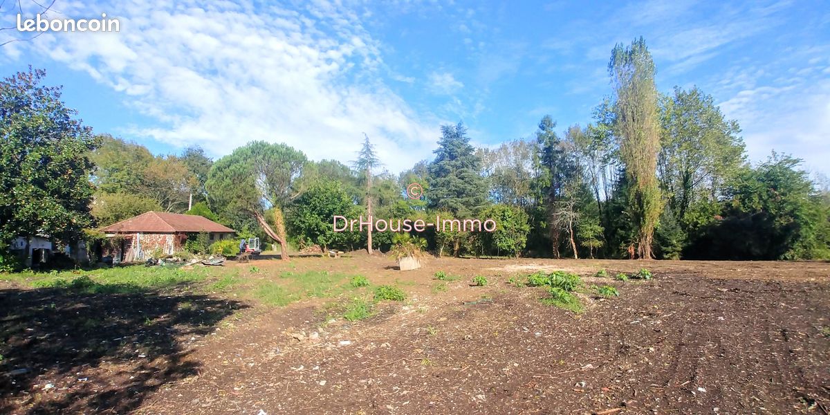 Local commercial 2 pièces 170 m² · à Lourdes · 170 m² · 65 500 €