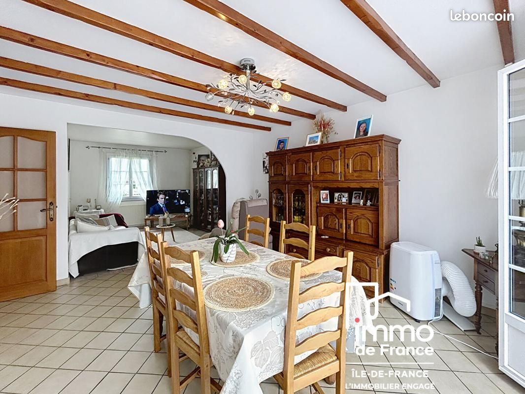 Maison 4 pièces 105 m² · à Chelles · 105 m² · 335 000 €