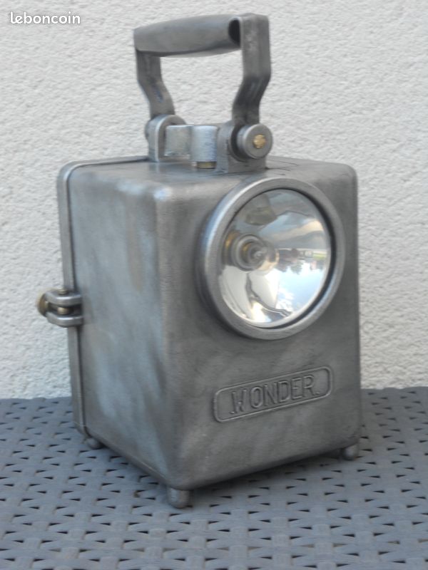 Ancienne lampe WONDER type AGRAL SNCF TRAIN Cheminot STYLE INDUSTRIEL (image 1)
