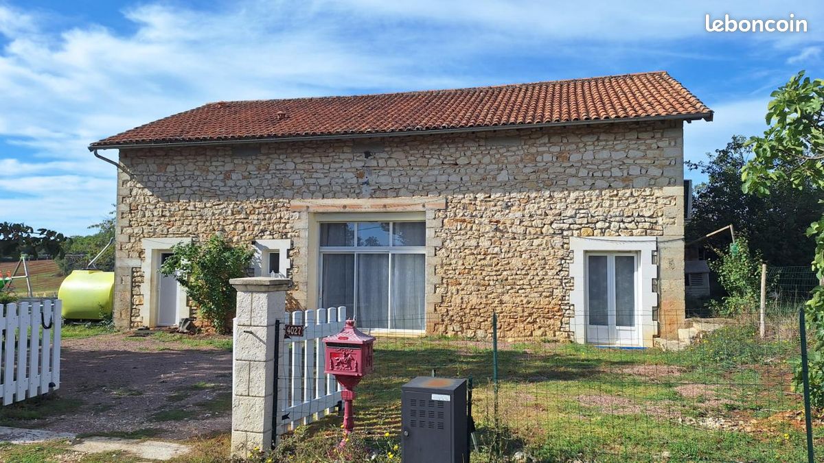 Maison 5 pièces 120 m² · à Saint-Martin-le-Pin · 120 m² · 294 000 €