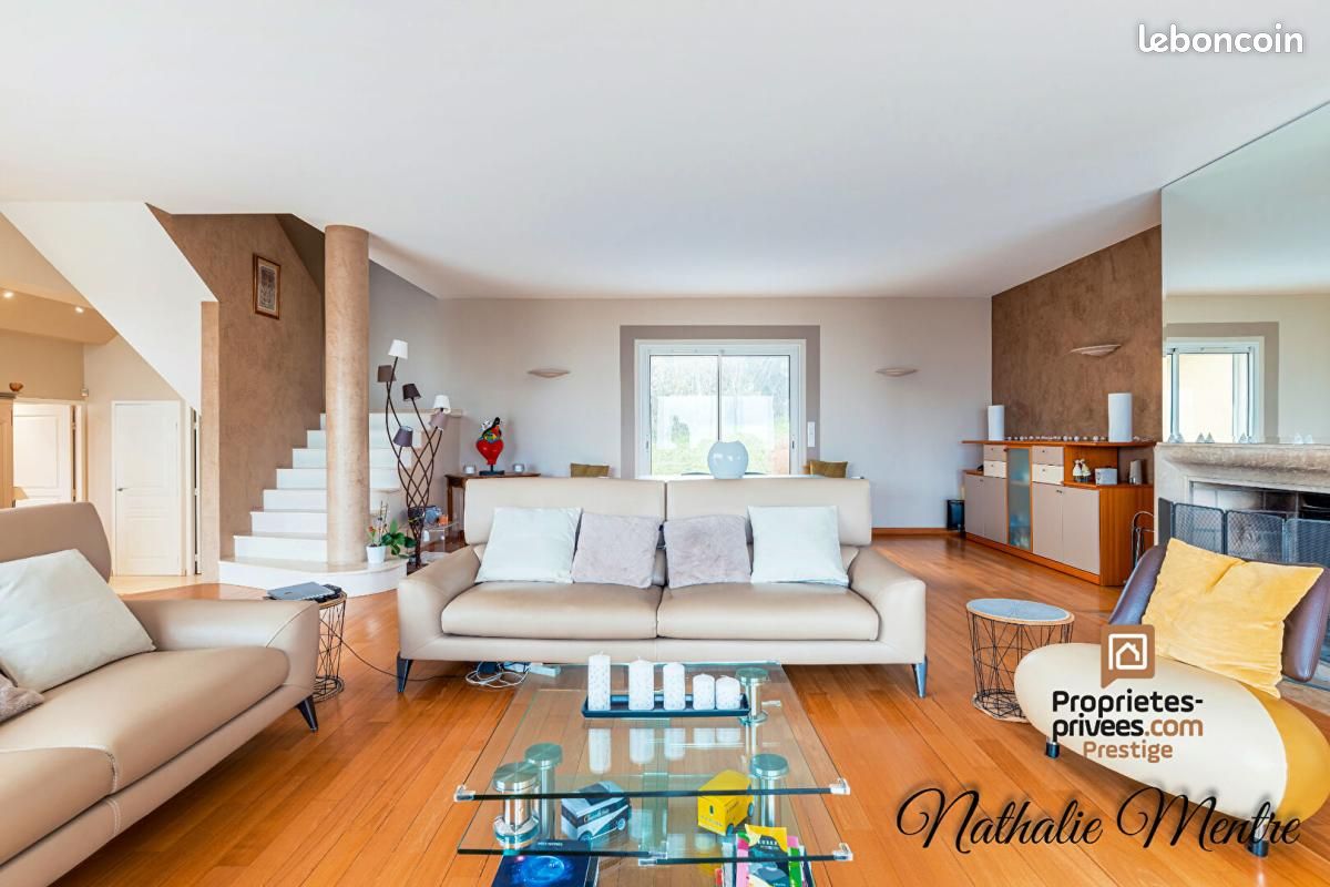 Maison 7 pièces 250 m² - Ventes immobilières - Leboncoin