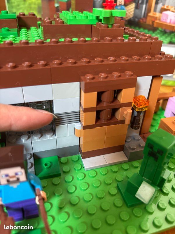 Lego Minecraft 21115 (image 3)