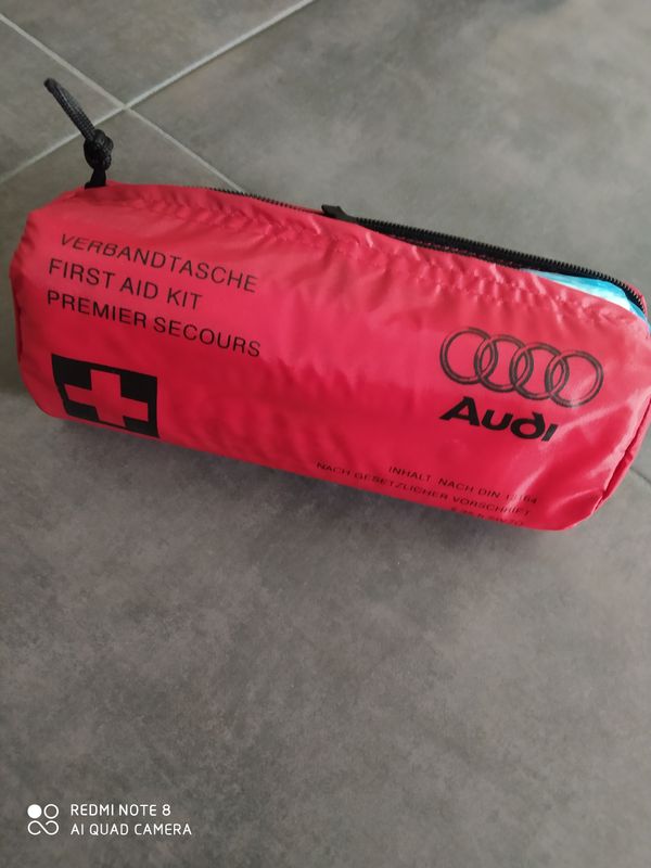 trousse premiers secours - Accessoires Audi