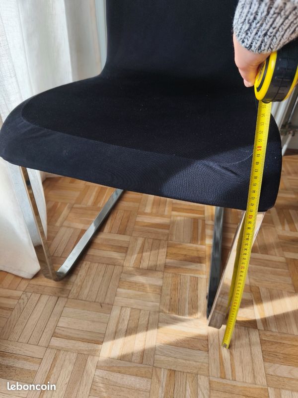 Chaises design en lot (image 3)