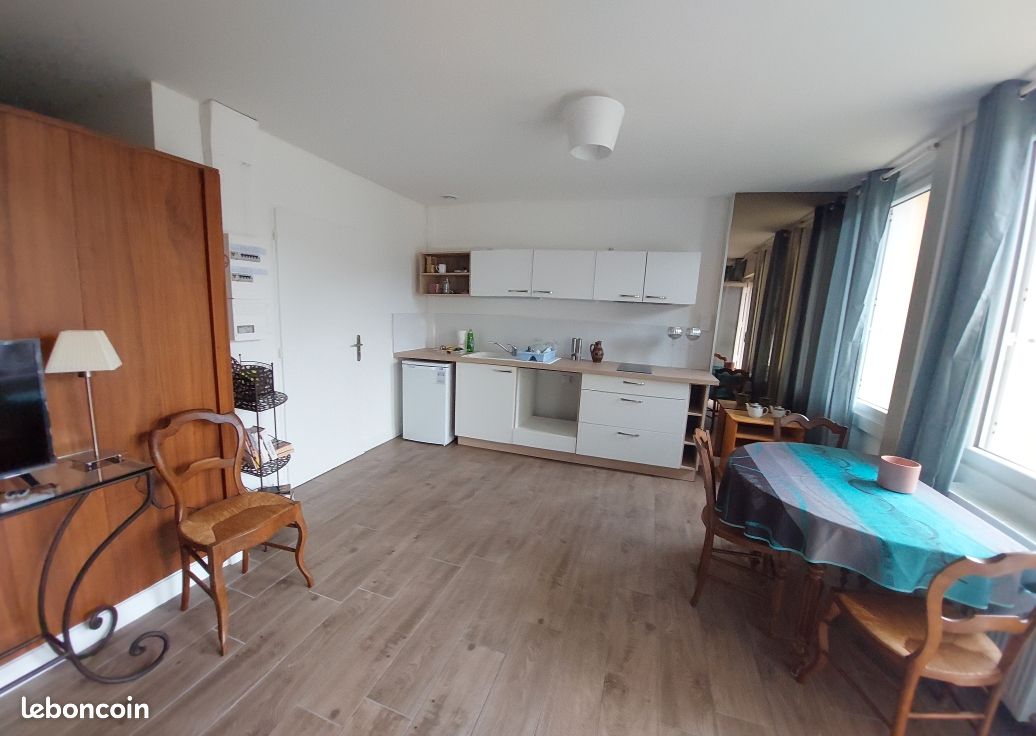 Appartement 1 pièce 35 m² · à Châteauroux · 35 m² · 520 €