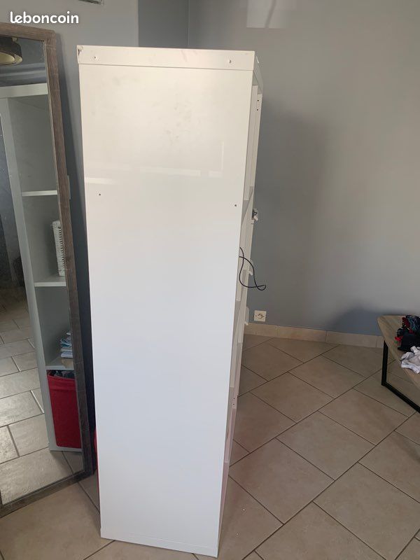 Meuble IKEA avec 8 cases (image 2)