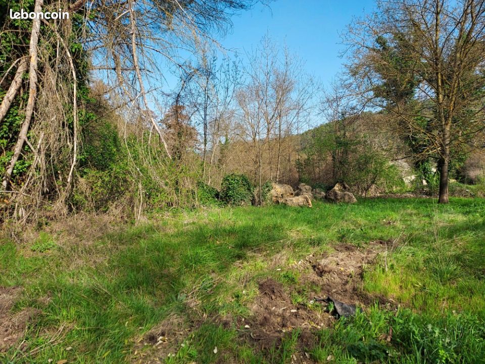 Terrain 1 567 m² Belgentier · 215 000 €
